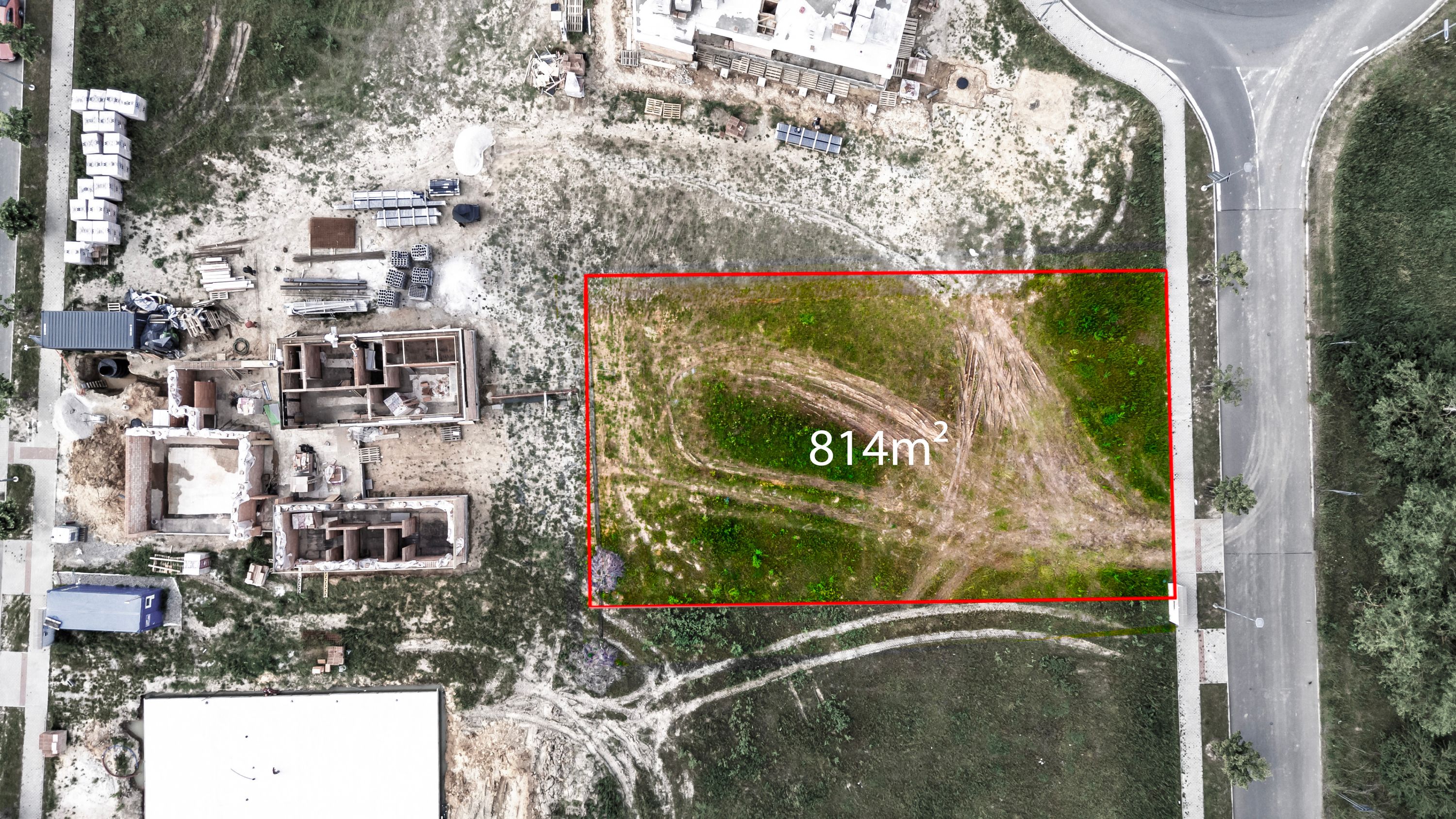 Další pohled na parcelu 264/196 — Dům 1
